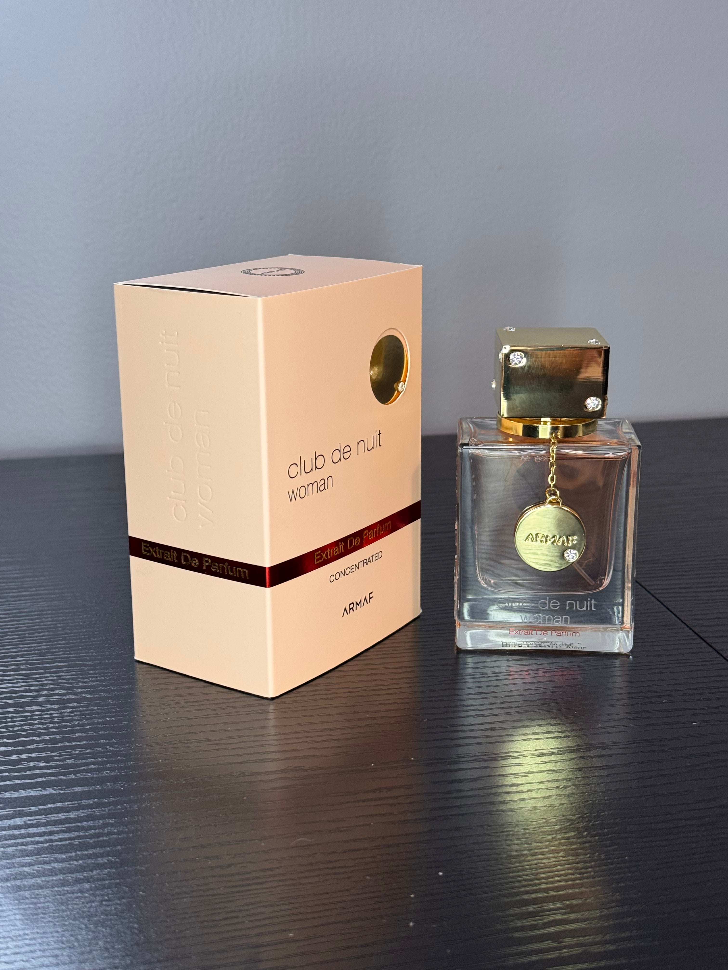 Club de Nuit Woman Extrait de Parfum – Armaf